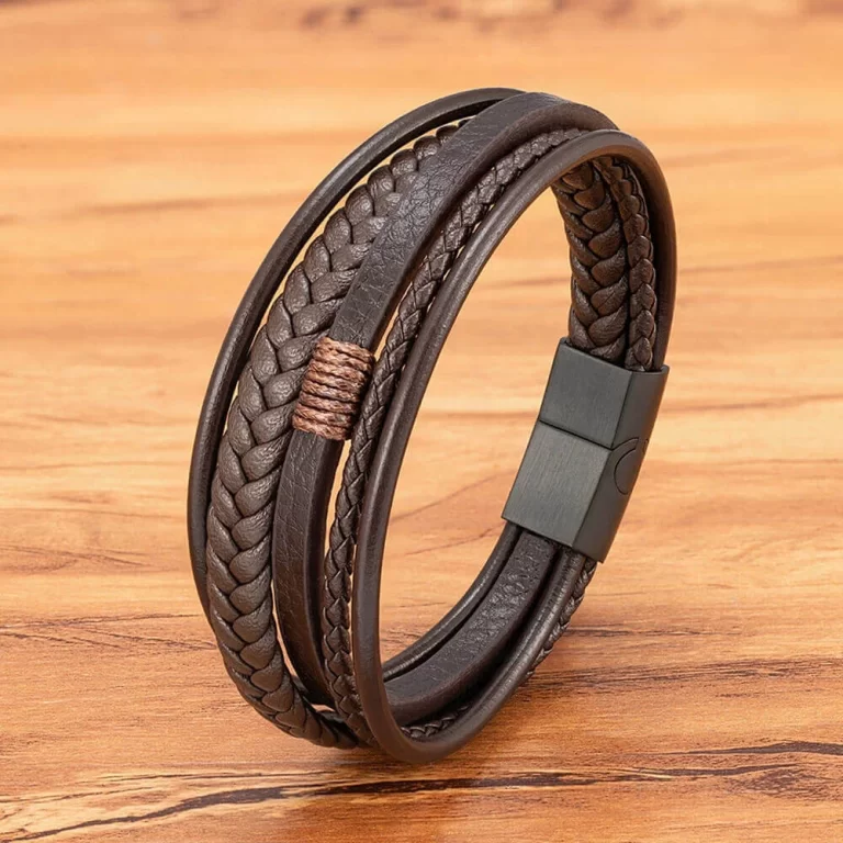 Pulsera De Cuero Multicorreas Nudo