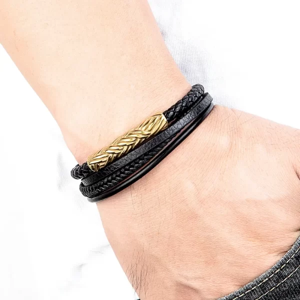 Pulsera De Cuero Multicorreas Placa Labrada - PAGO ANTICIPADO - Imagen 7